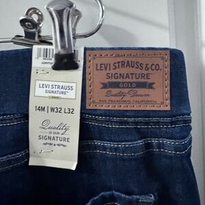 Levi's Signature Dark Blue Jeans